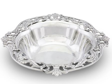 Arthur Court Acanthus Serving Bowl 114F11 For Sale